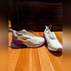 Nike Air Max 270 in Sail Lilac (7.5)